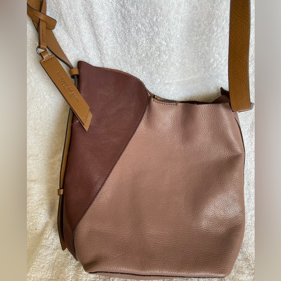 Lucky Brand Jaid Adorra Multicolor Leather Asymmetrical Crossbody Bag w/ purse - Picture 1 of 13
